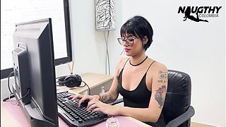 The Call Center Girl Masturbates with Her Client