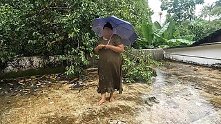 Beautiful Chubby Girls Getting Naked in Rain Outdoor. Big Boobs and Ass Exposed in Public