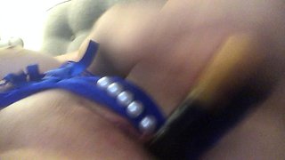 Amateur close up ass toying