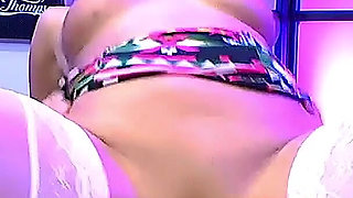 Ggg - MILF Wants Cum From All Cocks