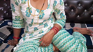Persuaded the Sexy Sister-in-law to Suck My Cock and Ejaculated in Her Mouth (hindi Video)