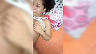 18 year old brunette big saggy tits from New York United States fucking her stepbrother's big dick fuck este