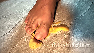 Hairy Feet and Banana Smash