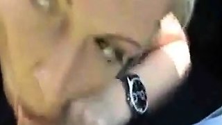 Amateur German Blowjob im Auto