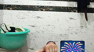 Priya Bhabi Nice Body Show