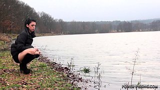 Pulling amateur fucked in public outdoors for cash