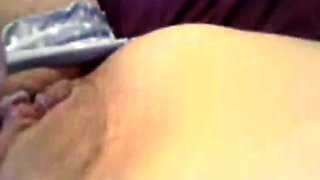 Close-Up Amateur Fingering and Masturbating