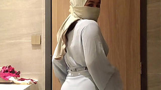 Do you like my ass? "Miss me yet? I can fix that... 💦