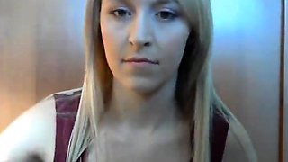 Amateur Blonde Teen Plays Solo with Toy Webcam Porn