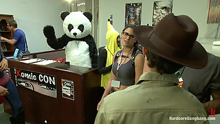 Komic Kon Slut Gets Dicked Down in Elevator - Big Tits! Double Vag!