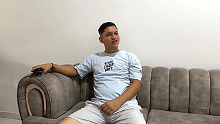 I Get Horny Watching My Rich Stepsister Bathe in the Yard, so I Decide to Watch Her and Masturbate Next to Her